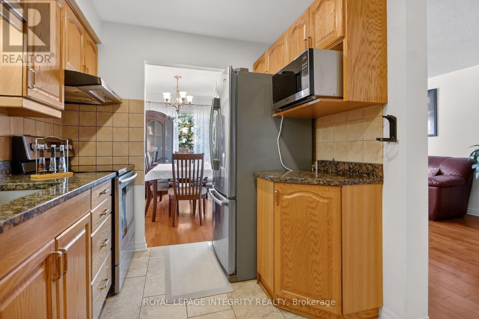 13 - 2415 Southvale Crescent, Ottawa, Ontario  K1B 4T9 - Photo 14 - X12965148