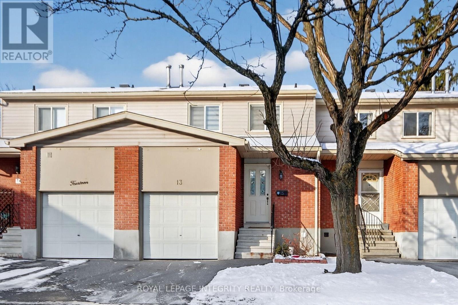 13 - 2415 Southvale Crescent, Ottawa, Ontario  K1B 4T9 - Photo 3 - X12965148