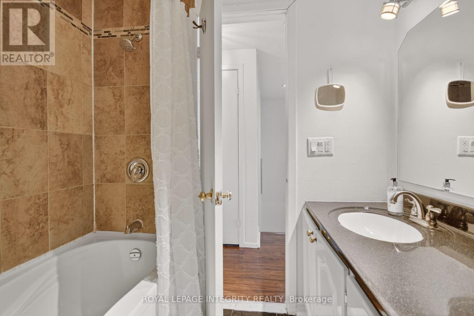 13 - 2415 Southvale Crescent, Ottawa, Ontario  K1B 4T9 - Photo 31 - X12965148