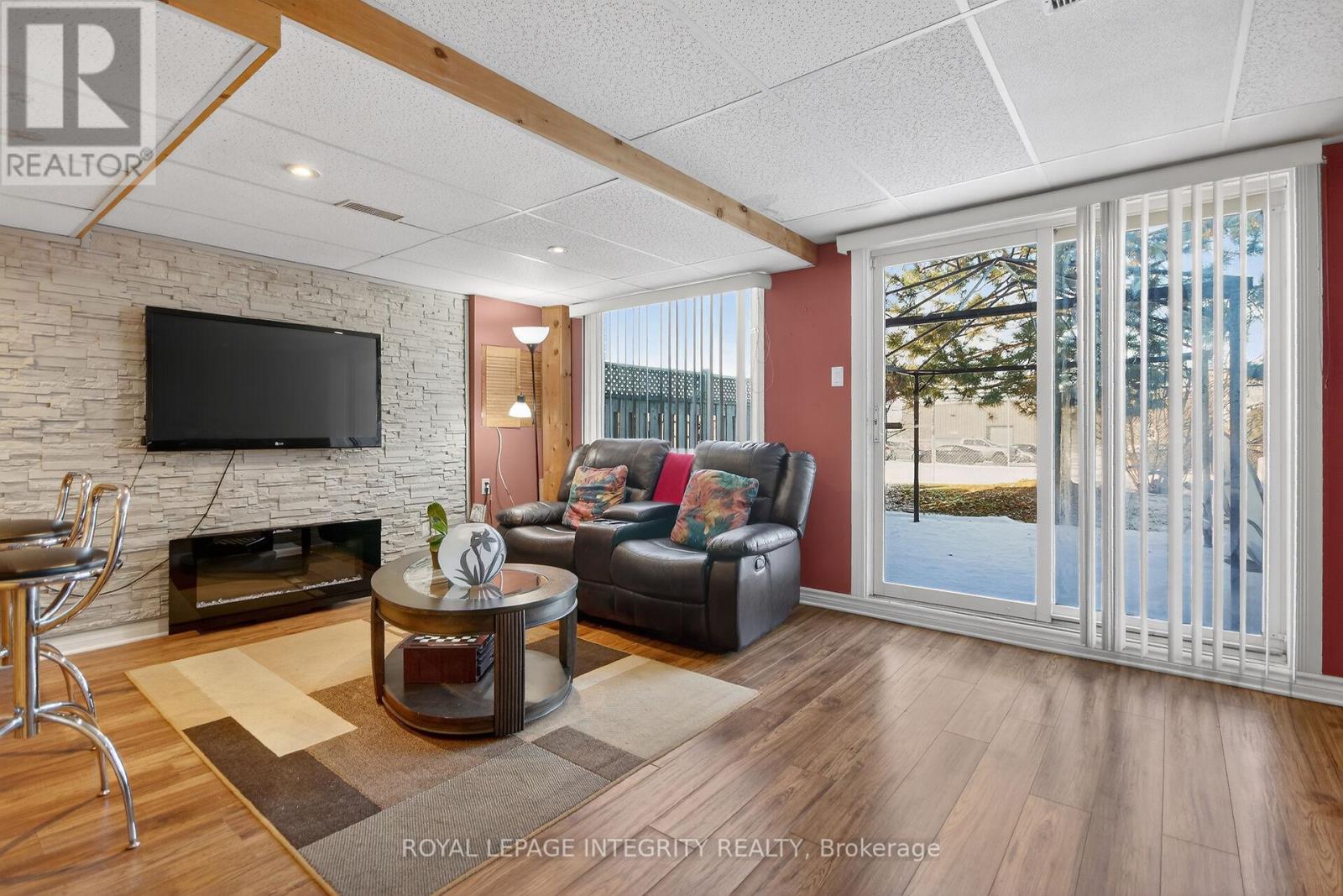 13 - 2415 Southvale Crescent, Ottawa, Ontario  K1B 4T9 - Photo 40 - X12965148