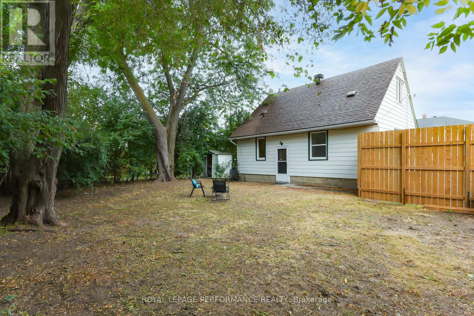 274 Queen Mary Street, Ottawa, Ontario  K1K 1X2 - Photo 37 - X12965158