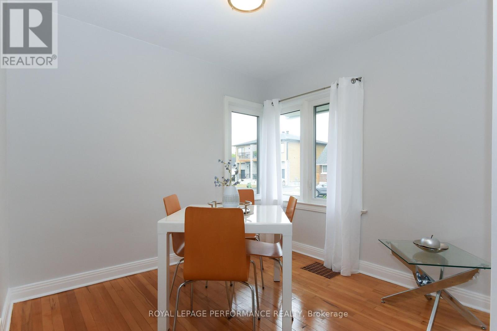 274 Queen Mary Street, Ottawa, Ontario  K1K 1X2 - Photo 8 - X12965158