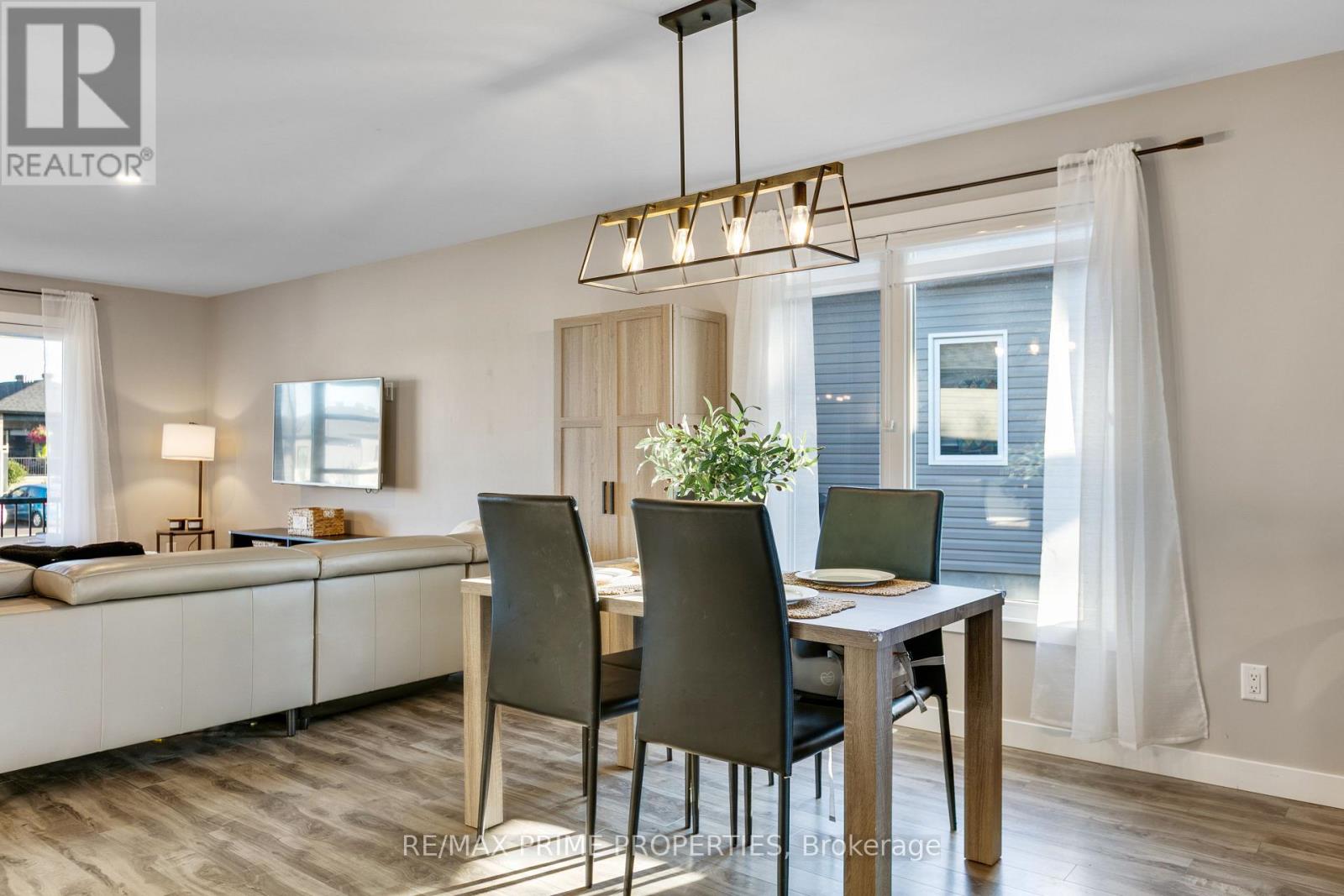 208 Filion Street, Russell, Ontario  K0A 1W0 - Photo 14 - X12965286