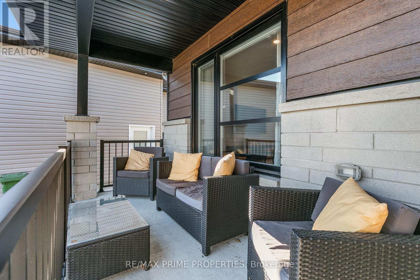 208 Filion Street, Russell, Ontario  K0A 1W0 - Photo 3 - X12965286