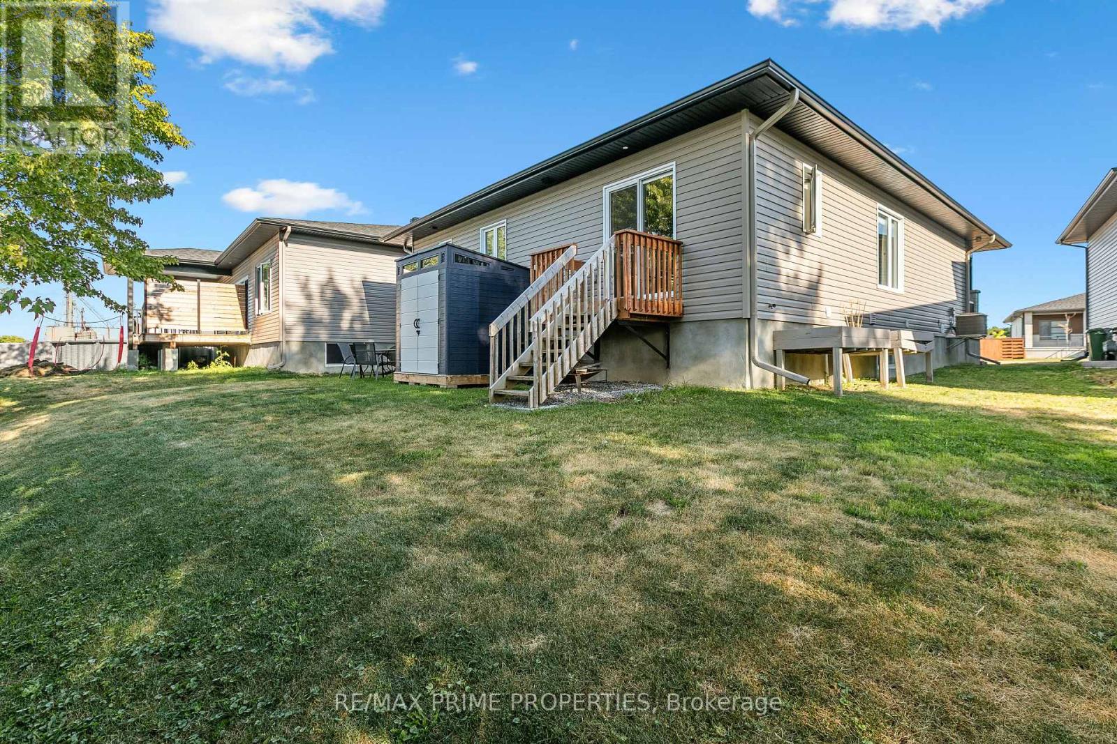 208 Filion Street, Russell, Ontario  K0A 1W0 - Photo 44 - X12965286