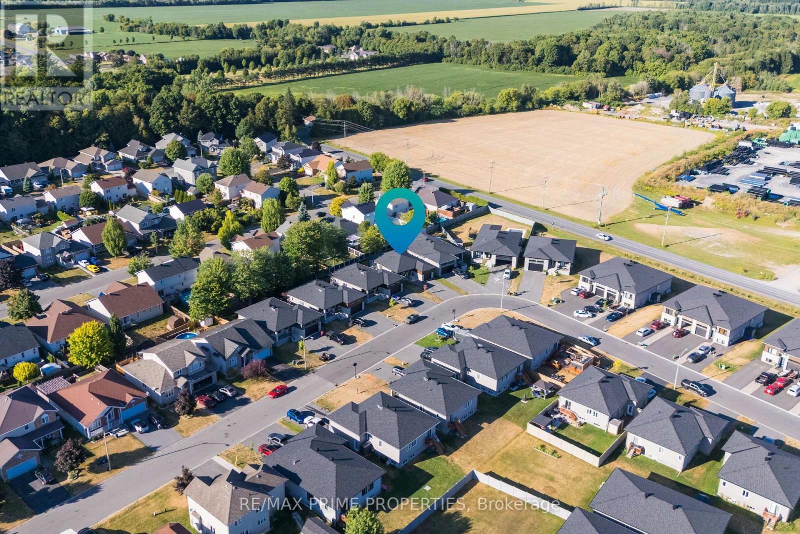 208 Filion Street, Russell, Ontario  K0A 1W0 - Photo 47 - X12965286