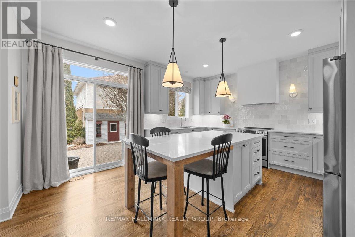 5849 Gladewoods Place, Ottawa, Ontario  K1W 1G6 - Photo 12 - X12965332