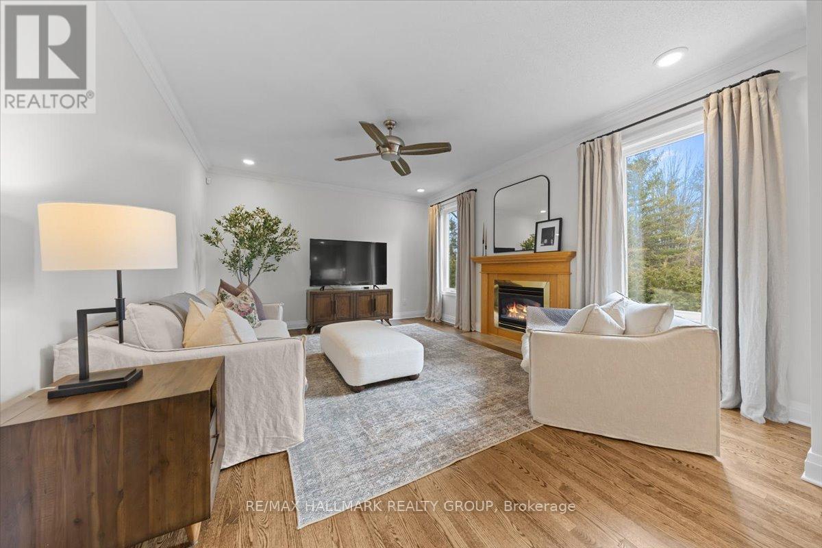 5849 Gladewoods Place, Ottawa, Ontario  K1W 1G6 - Photo 21 - X12965332