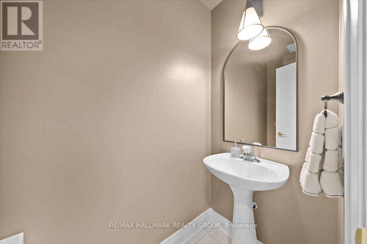 5849 Gladewoods Place, Ottawa, Ontario  K1W 1G6 - Photo 24 - X12965332