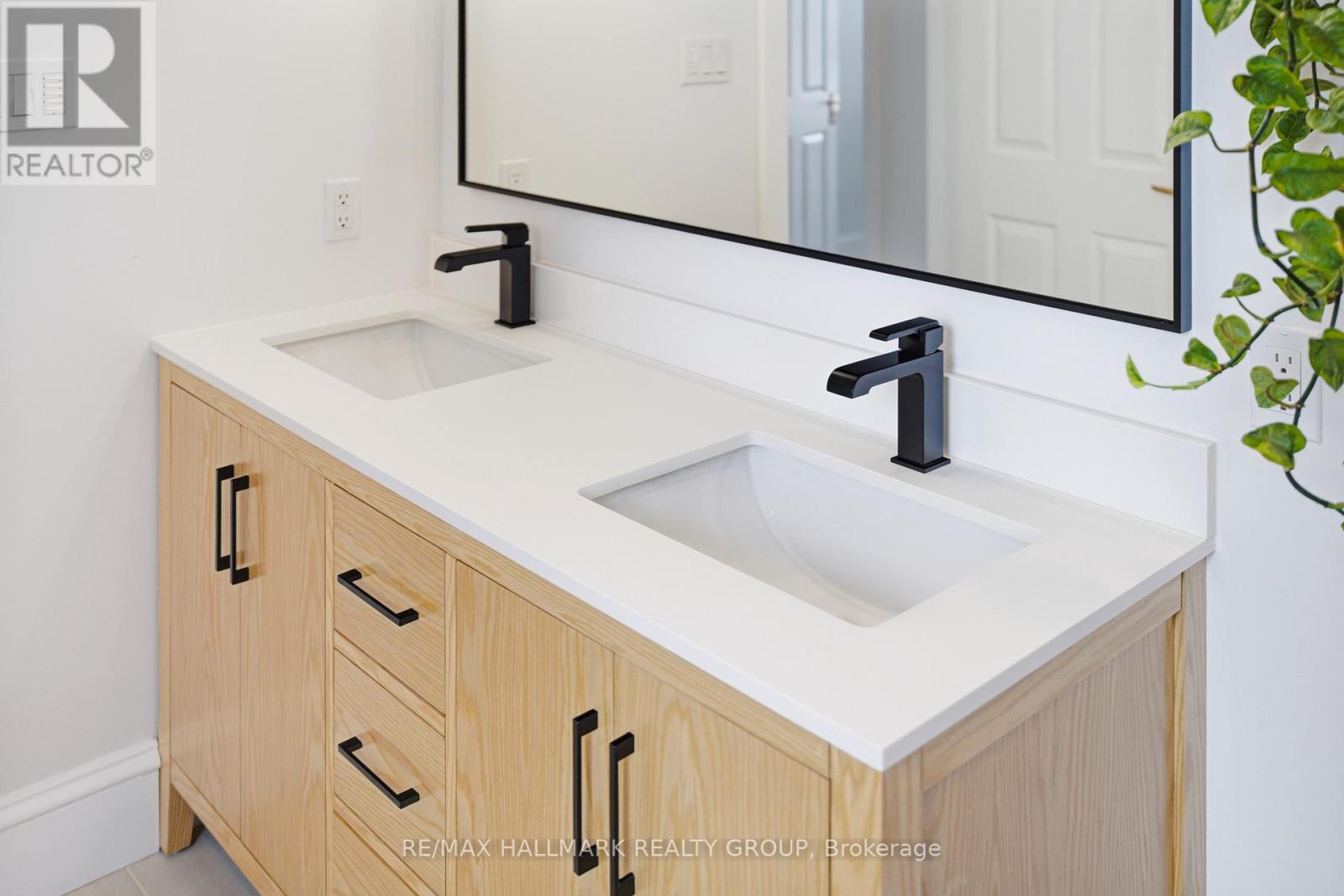 438 Mcleod Street, Ottawa, Ontario  K1R 5P6 - Photo 28 - X12965352