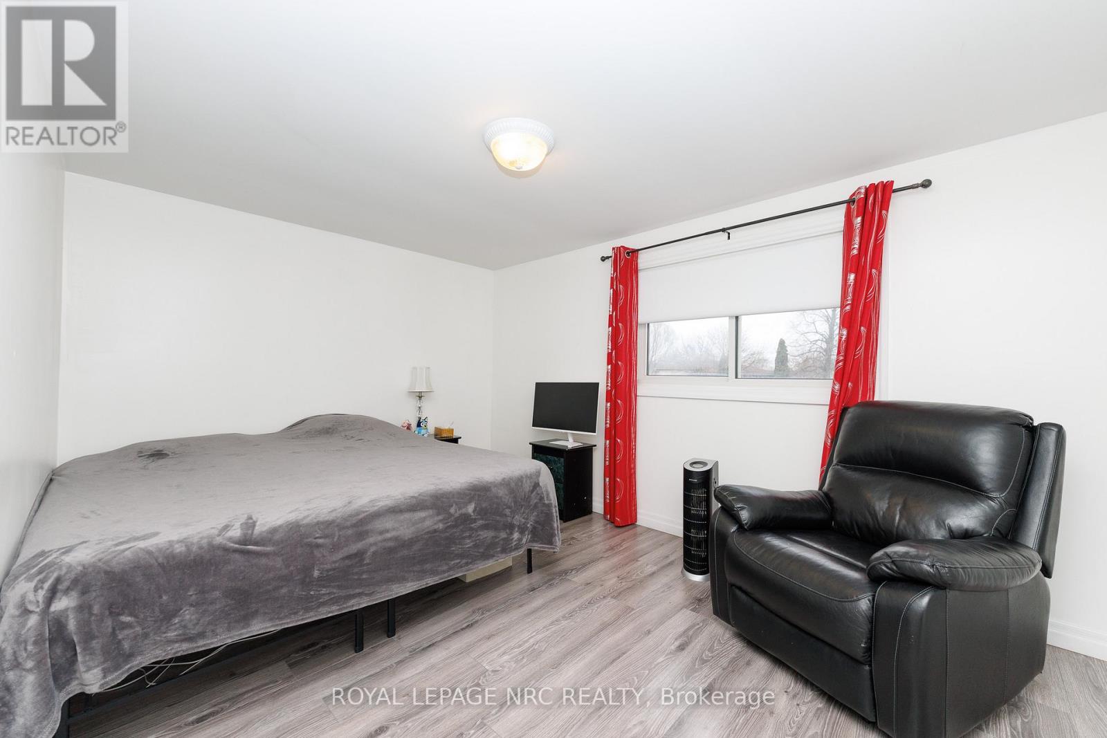 14 Roxborough Court, St. Catharines, Ontario  L2M 6E3 - Photo 11 - X12965424