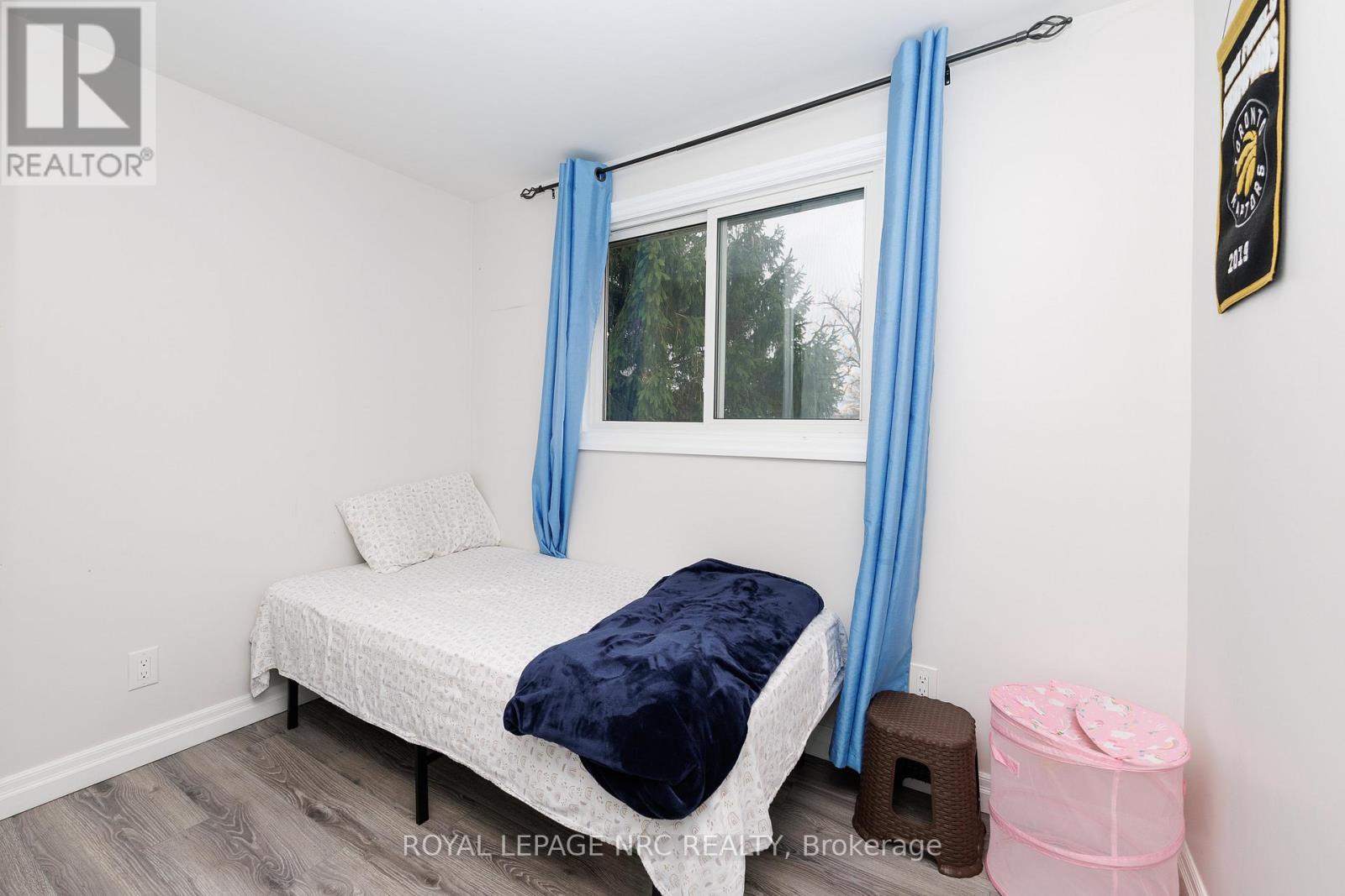 14 Roxborough Court, St. Catharines, Ontario  L2M 6E3 - Photo 17 - X12965424