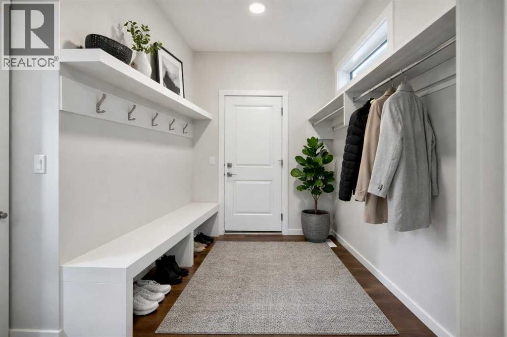 27 Heritage Link, Cochrane, Alberta  T4C 2J8 - Photo 14 - A2299568