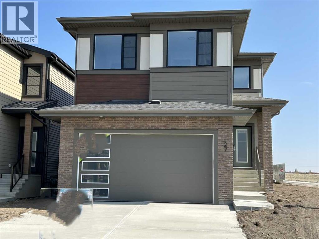 27 Heritage Link, Cochrane, Alberta  T4C 2J8 - Photo 2 - A2299568