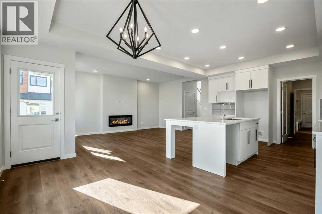 27 Heritage Link, Cochrane, Alberta  T4C 2J8 - Photo 9 - A2299568