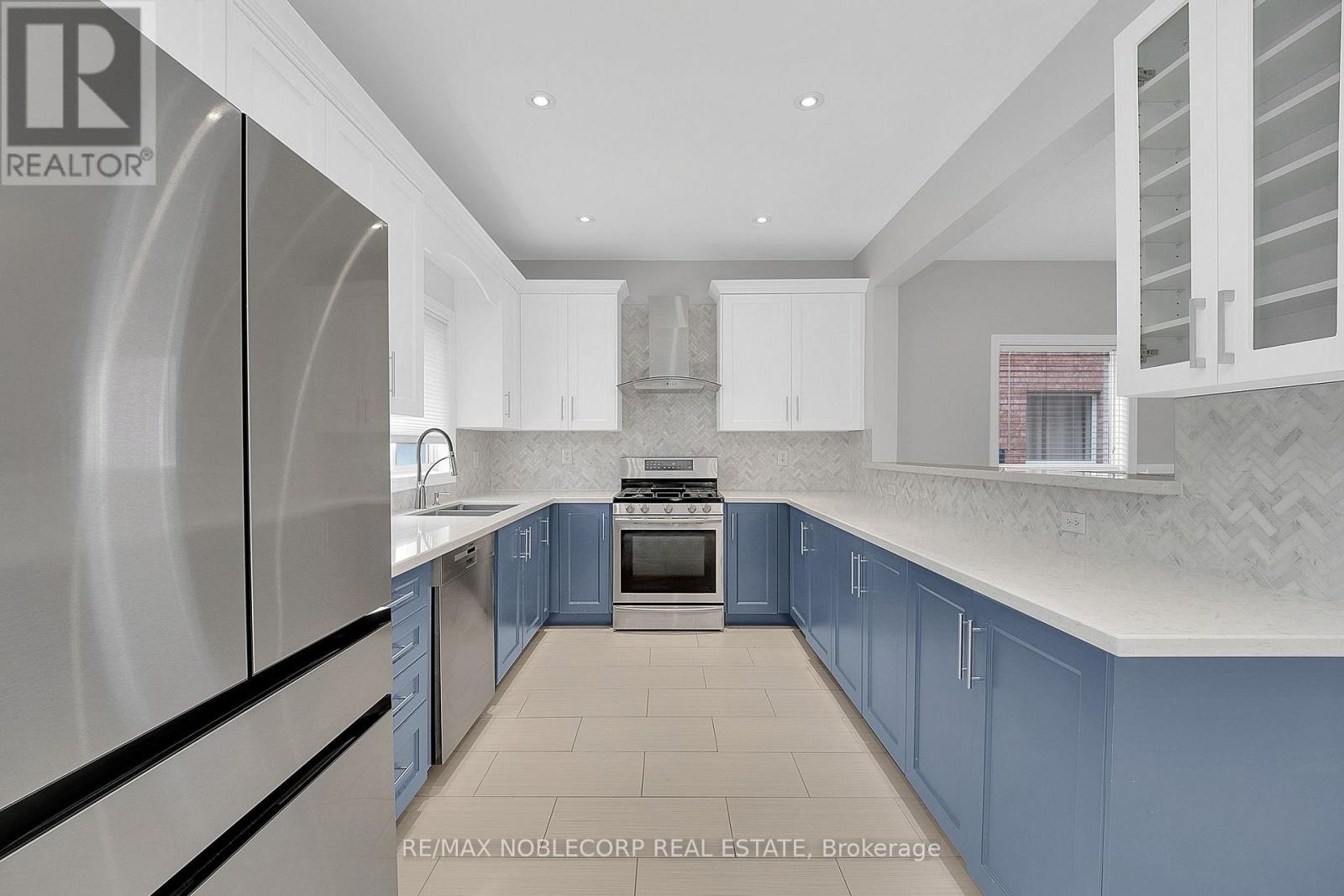 92 Water Garden Lane, Vaughan, Ontario  L4H 1N5 - Photo 14 - N12964078