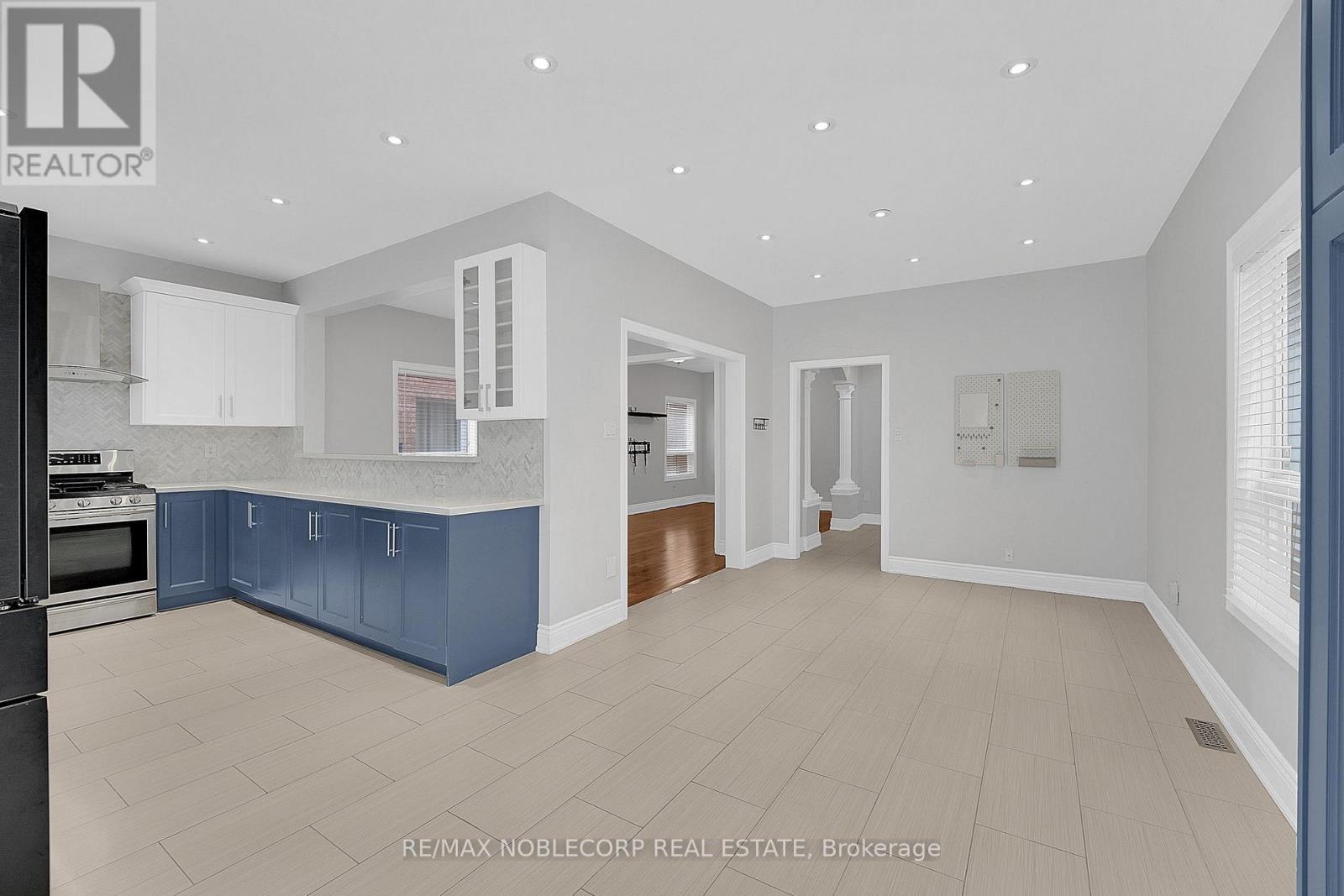 92 Water Garden Lane, Vaughan, Ontario  L4H 1N5 - Photo 13 - N12964078