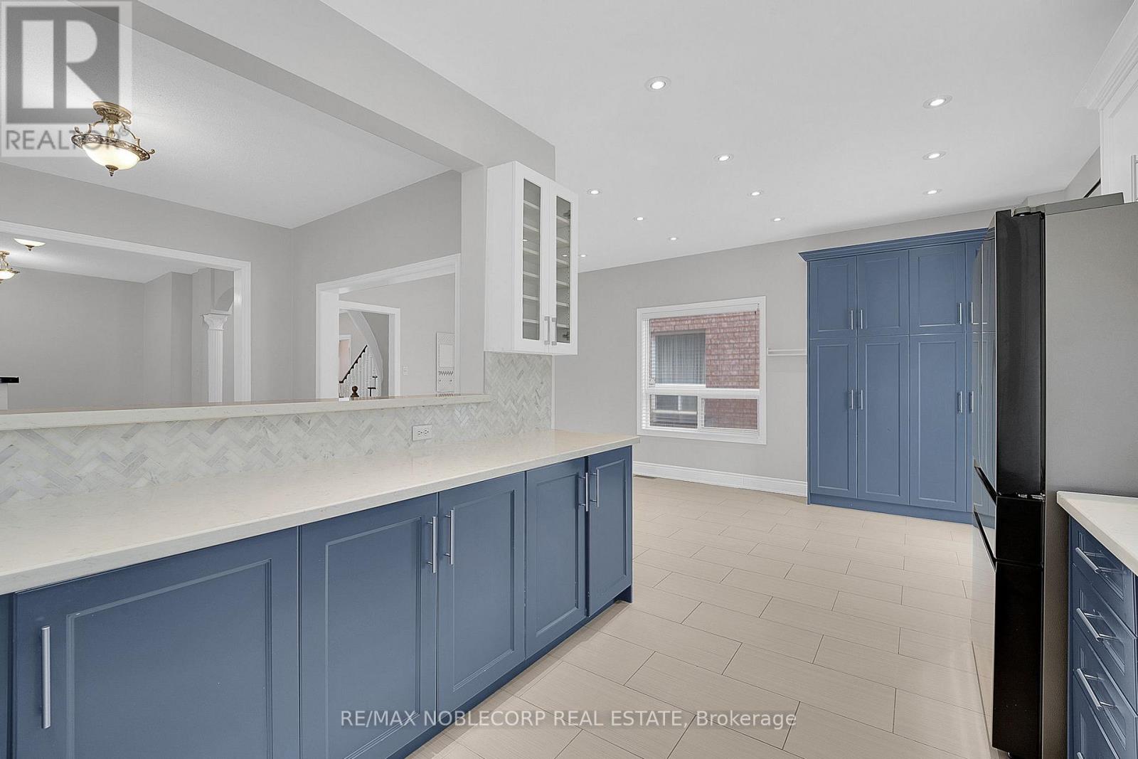 92 Water Garden Lane, Vaughan, Ontario  L4H 1N5 - Photo 16 - N12964078