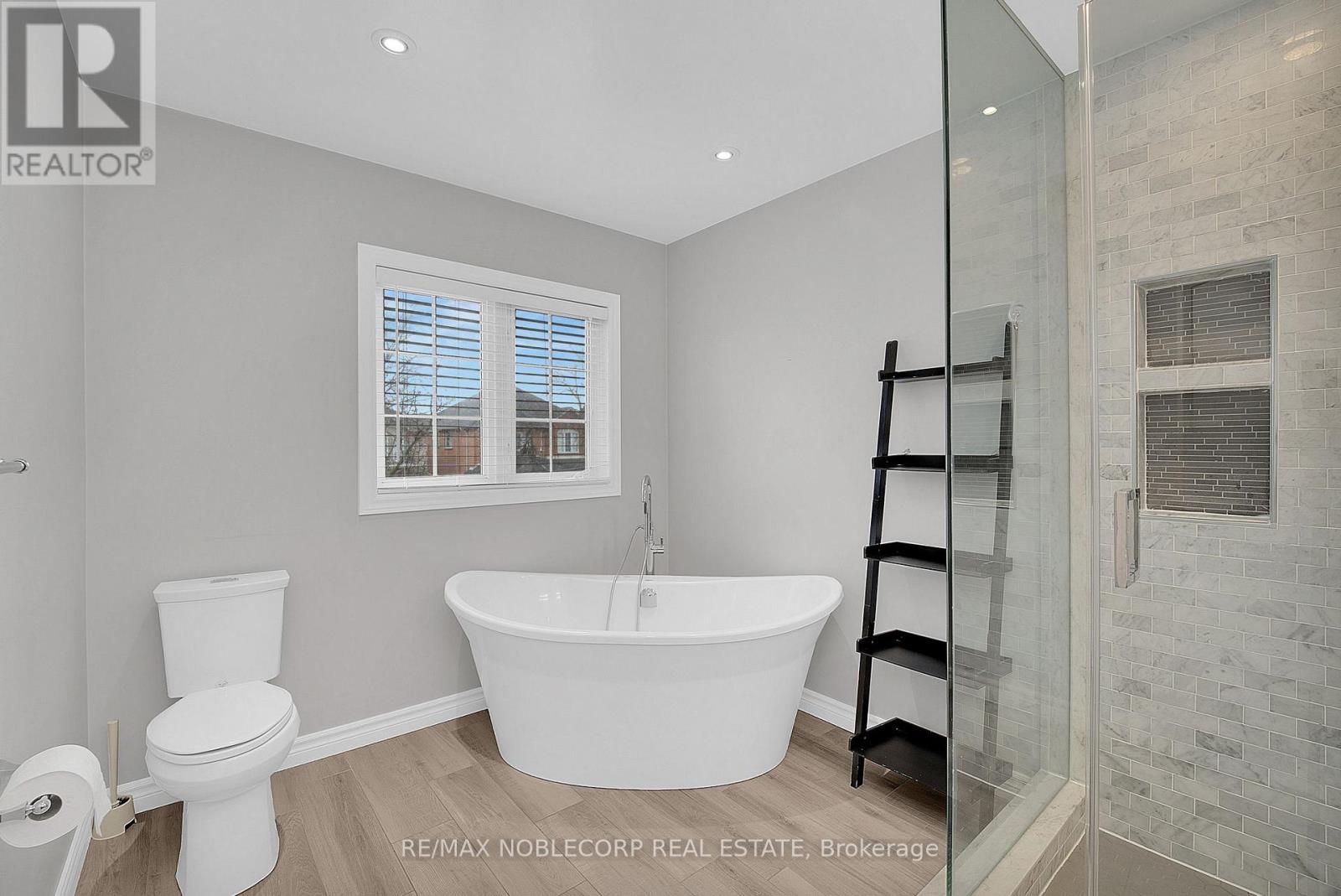 92 Water Garden Lane, Vaughan, Ontario  L4H 1N5 - Photo 24 - N12964078