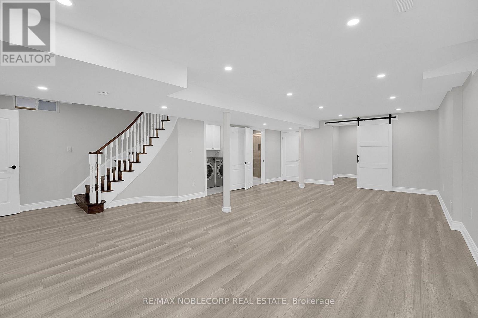 92 Water Garden Lane, Vaughan, Ontario  L4H 1N5 - Photo 34 - N12964078