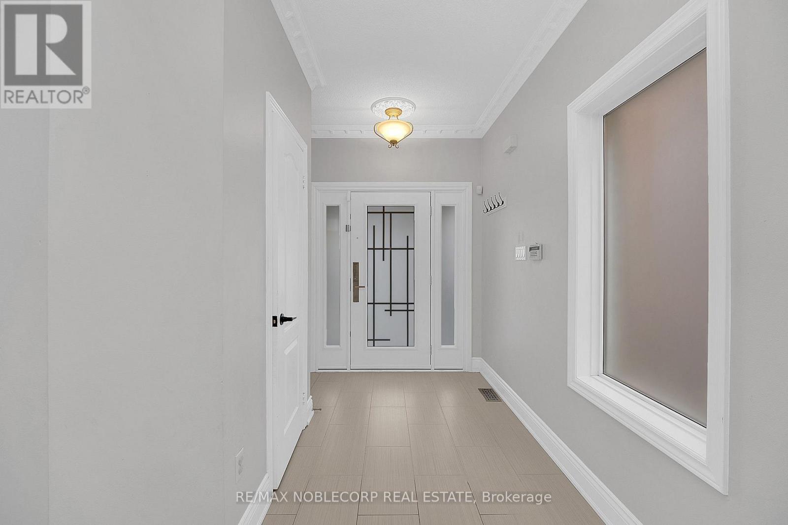 92 Water Garden Lane, Vaughan, Ontario  L4H 1N5 - Photo 44 - N12964078