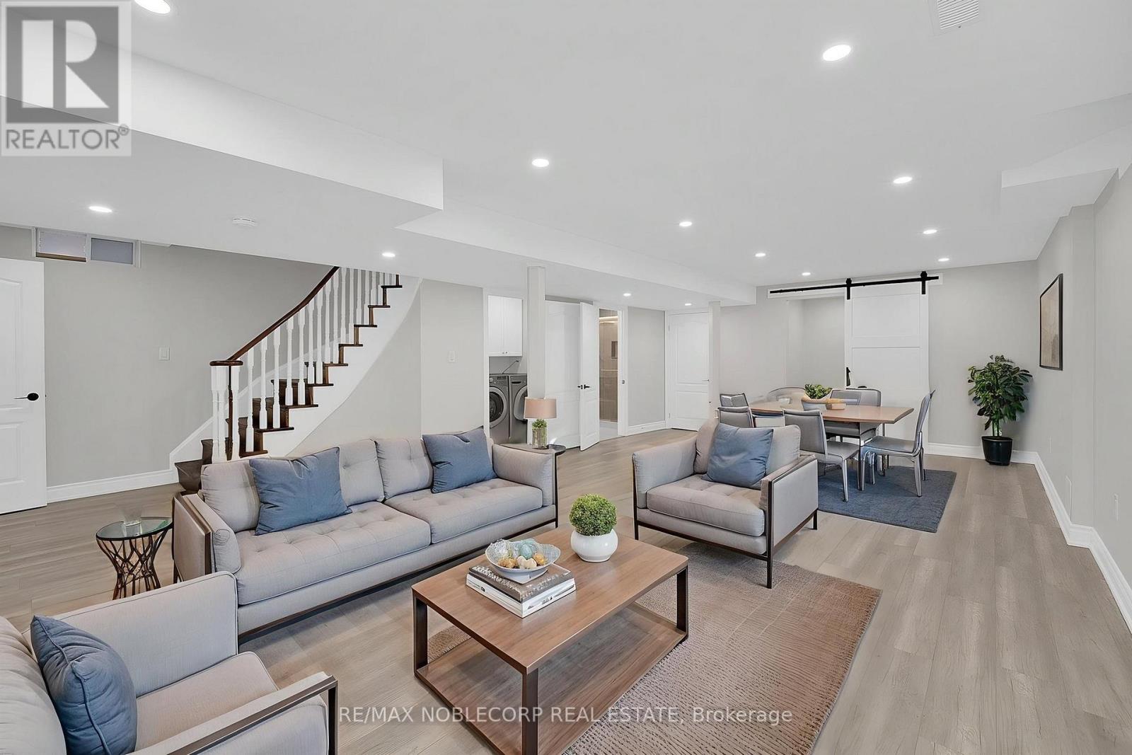 92 Water Garden Lane, Vaughan, Ontario  L4H 1N5 - Photo 35 - N12964078