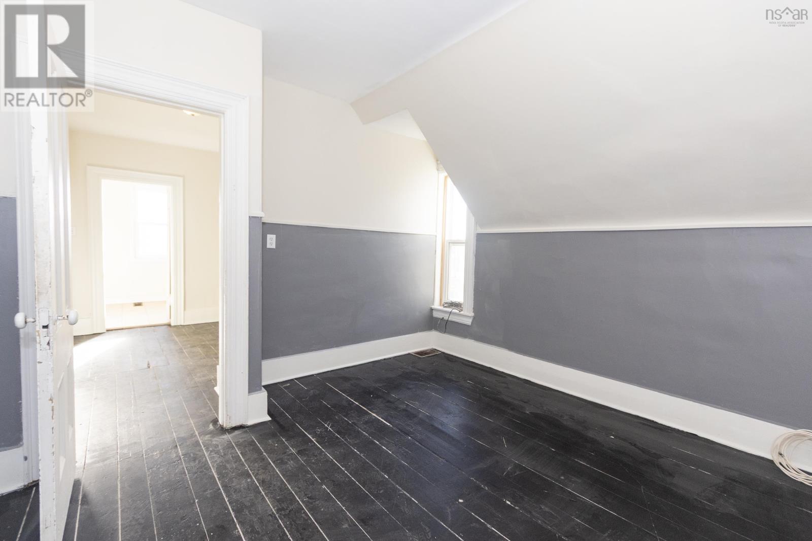 22-24 Croft Street, Amherst, Nova Scotia  B4H 2Z4 - Photo 27 - 202606473