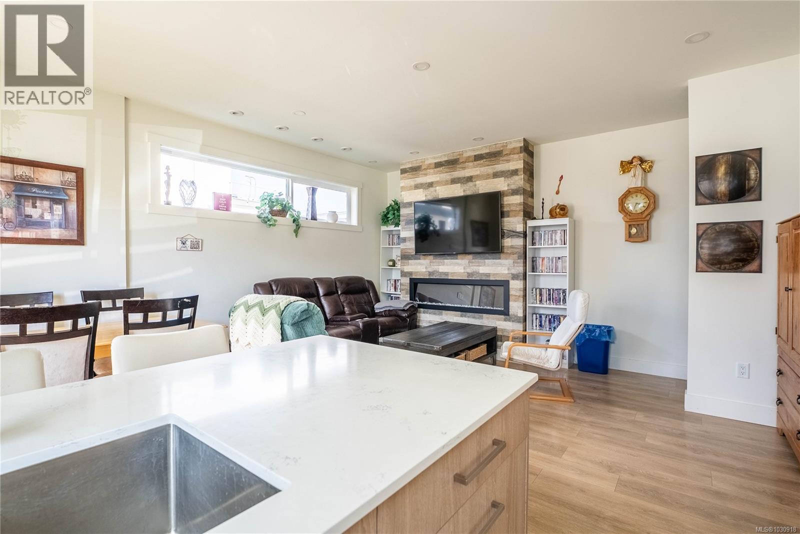 101 3321 Radiant Way, Langford, British Columbia  V9C 2W4 - Photo 6 - 1030918