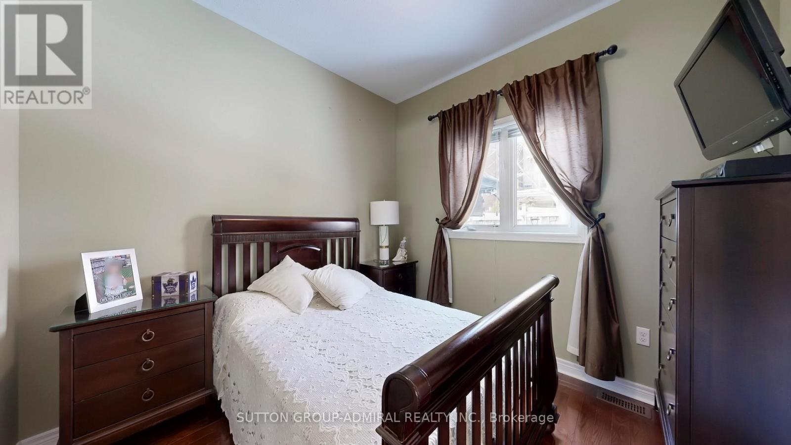 492 Kwapis Boulevard, Newmarket, Ontario  L3X 3K6 - Photo 14 - N12846002