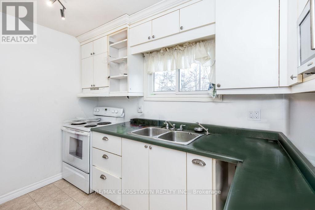 34 Kipling Place, Barrie, Ontario  L4N 4W1 - Photo 17 - S12964076