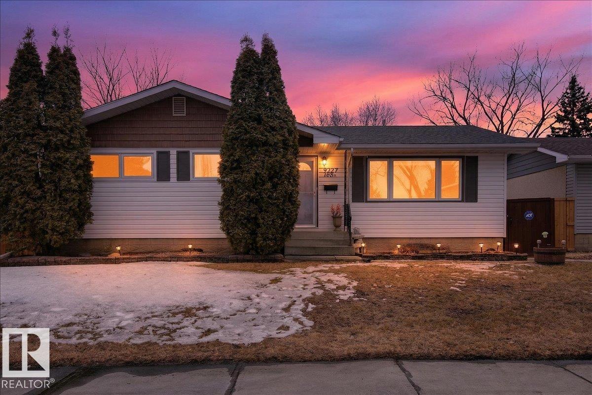 9227 168 St Nw, Edmonton, Alberta  T5R 2V8 - Photo 2 - E4480785