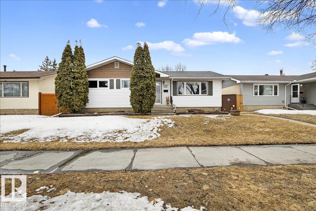 9227 168 St Nw, Edmonton, Alberta  T5R 2V8 - Photo 4 - E4480785
