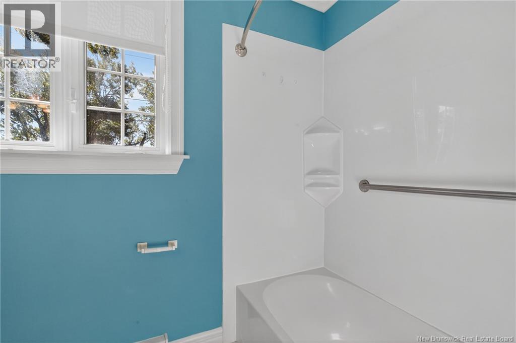92 Du Couvent Street, Bouctouche, New Brunswick  E4S 3B9 - Photo 14 - NB136623