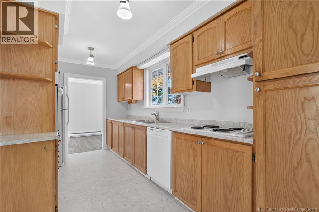 92 Du Couvent Street, Bouctouche, New Brunswick  E4S 3B9 - Photo 8 - NB136623
