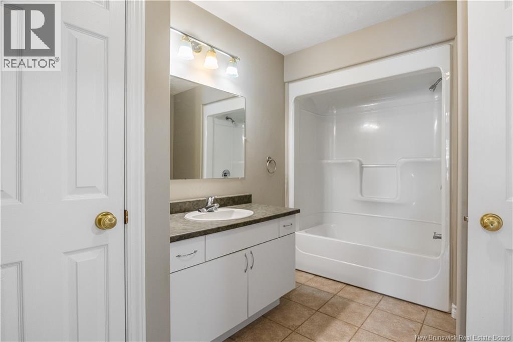 354 Amirault Unit# 15, Dieppe, New Brunswick  E1A 1G3 - Photo 15 - NB136578