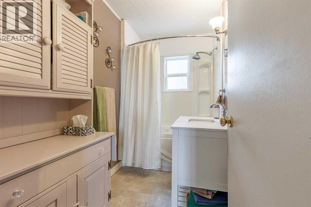 30058 Hwy 501, Cardston, Alberta  T0K 0K0 - Photo 18 - A2299466