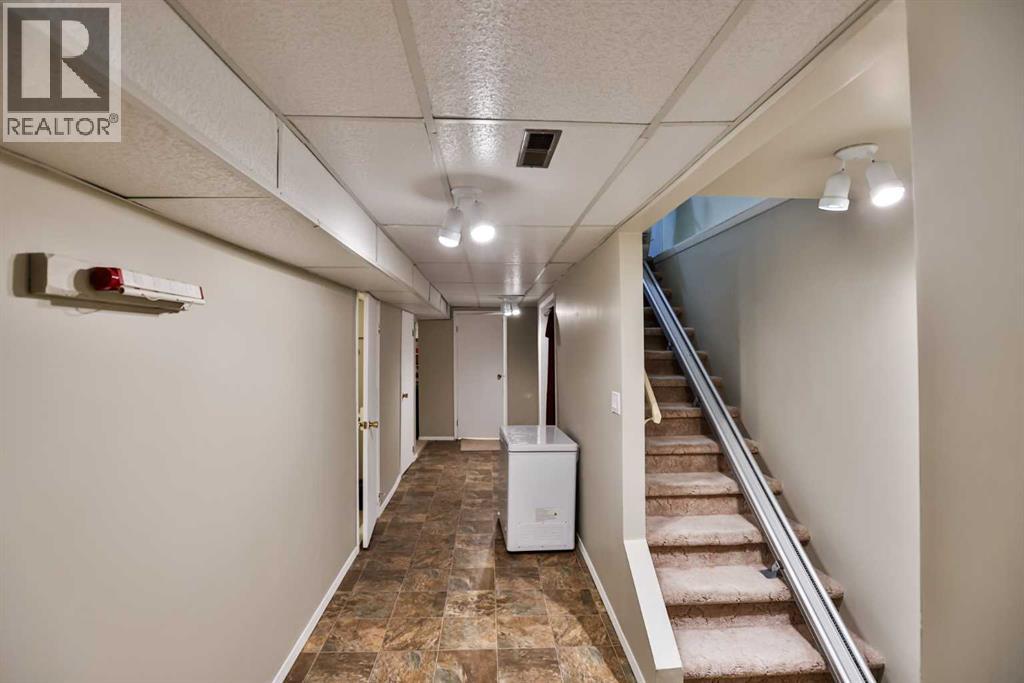 1013 St David Road N, Lethbridge, Alberta  T1H 5A5 - Photo 15 - A2298985