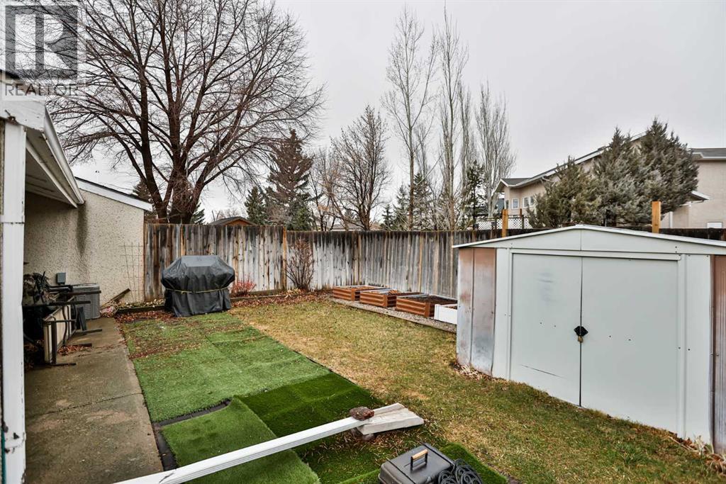 1013 St David Road N, Lethbridge, Alberta  T1H 5A5 - Photo 3 - A2298985