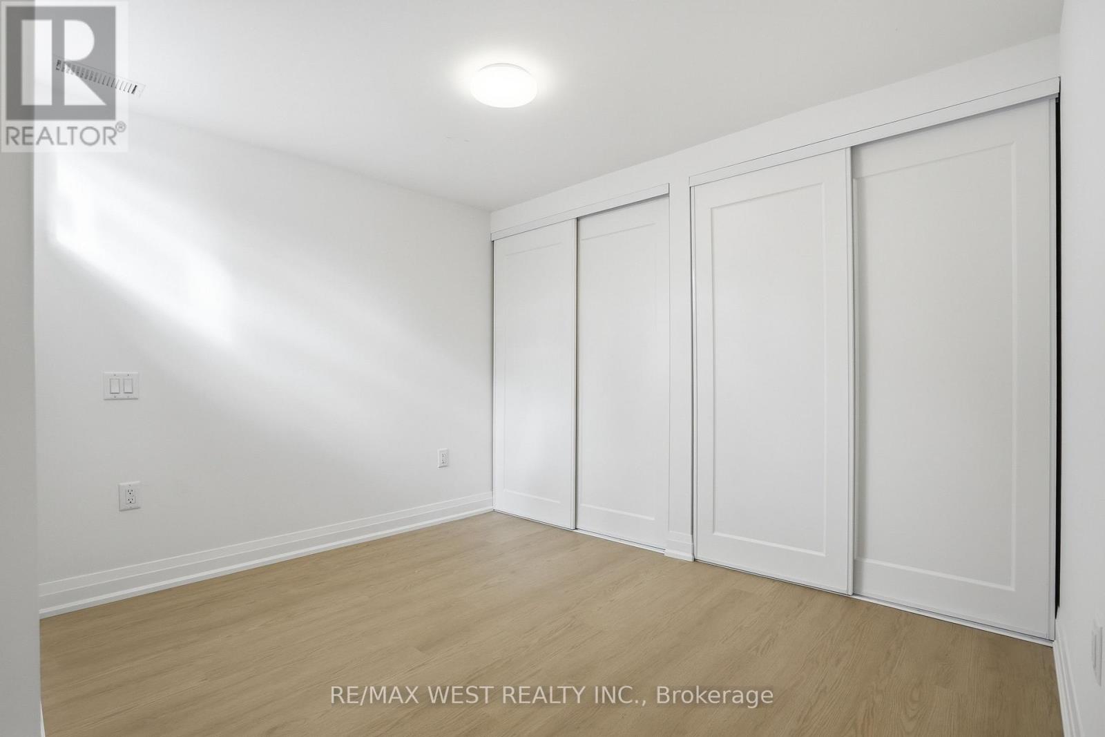 85 Allanbrooke Drive, Toronto, Ontario  M9A 3N9 - Photo 10 - W12887150