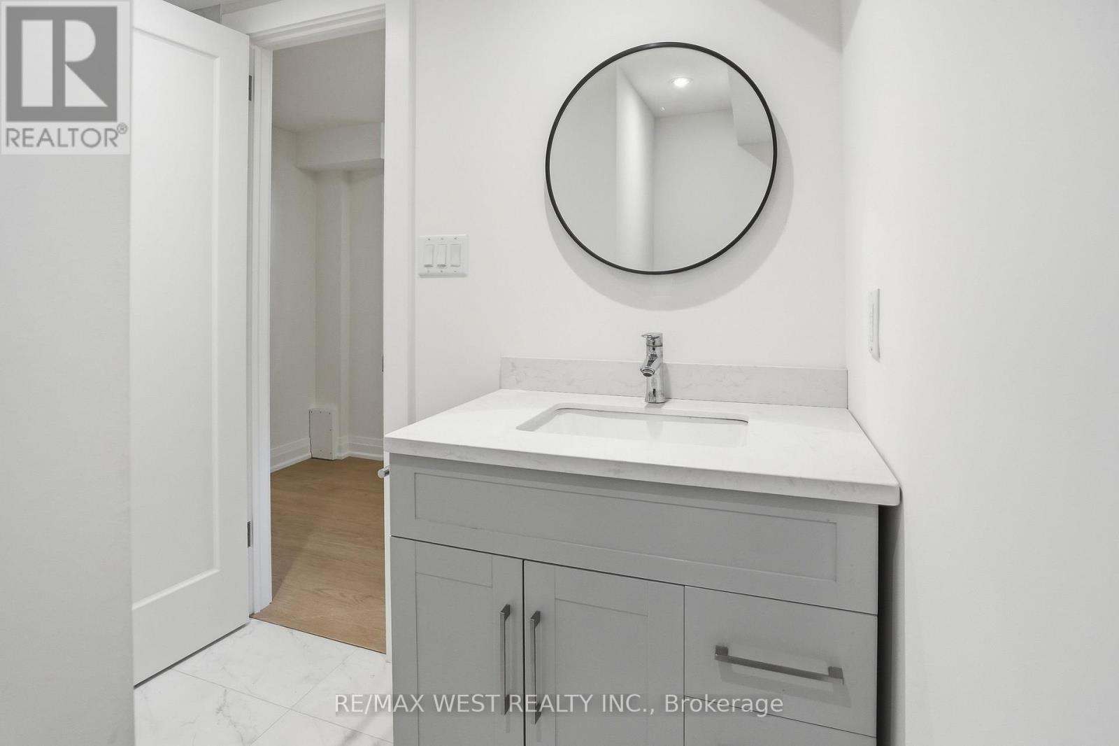 85 Allanbrooke Drive, Toronto, Ontario  M9A 3N9 - Photo 16 - W12887150