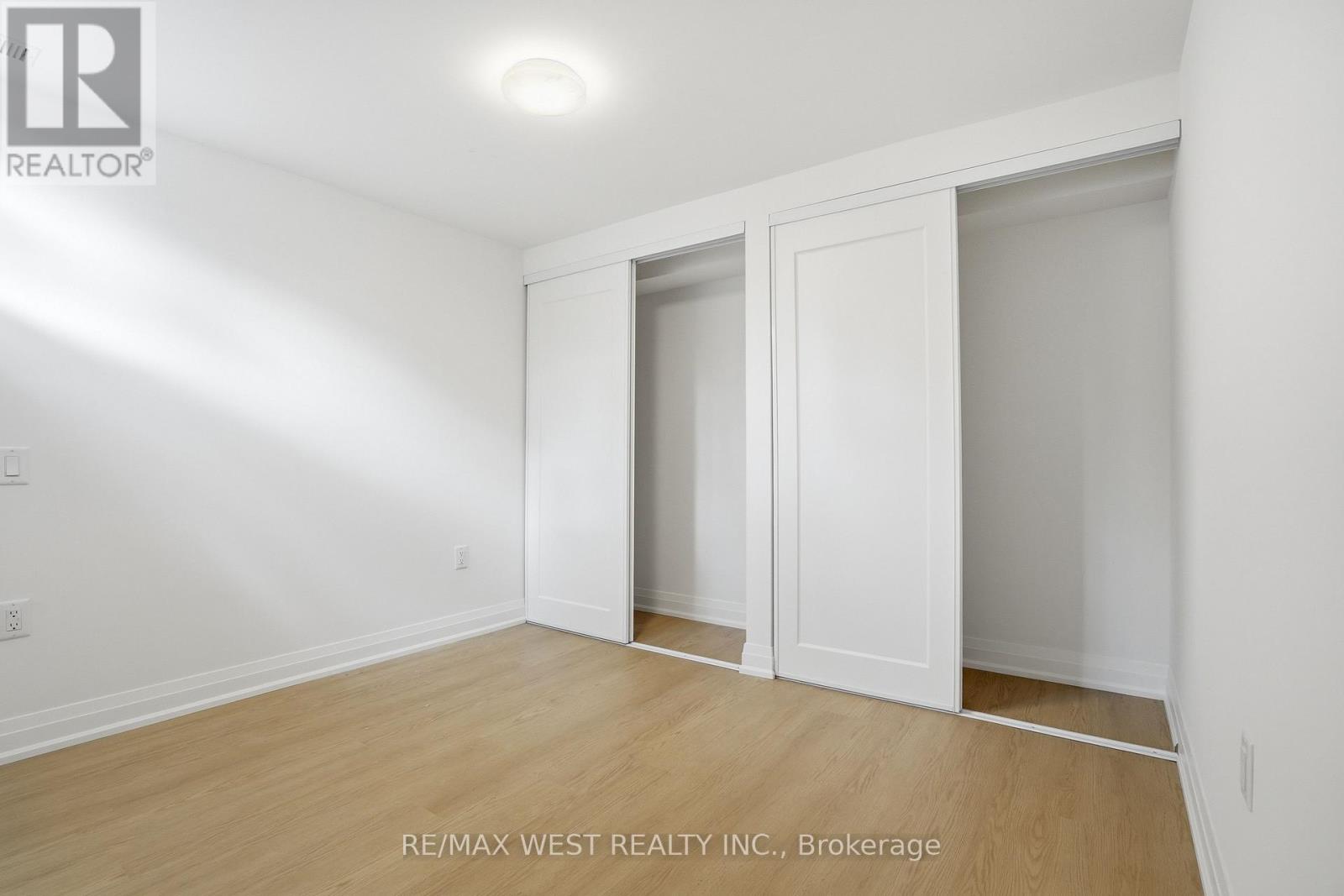 85 Allanbrooke Drive, Toronto, Ontario  M9A 3N9 - Photo 11 - W12887150