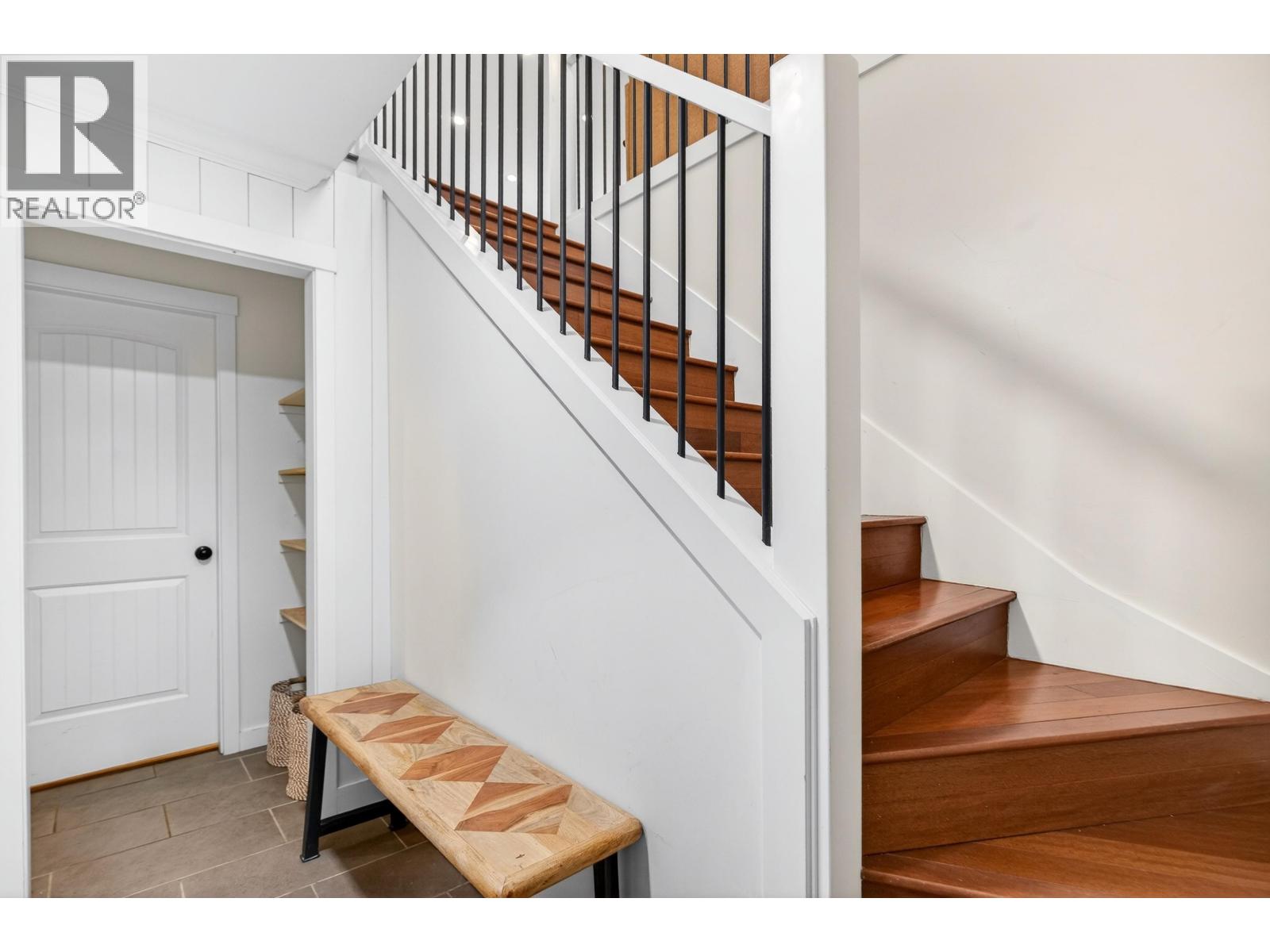 22707 Balabanian Circle, Maple Ridge, British Columbia V2X 9N4 - Photo 6 - R3098981