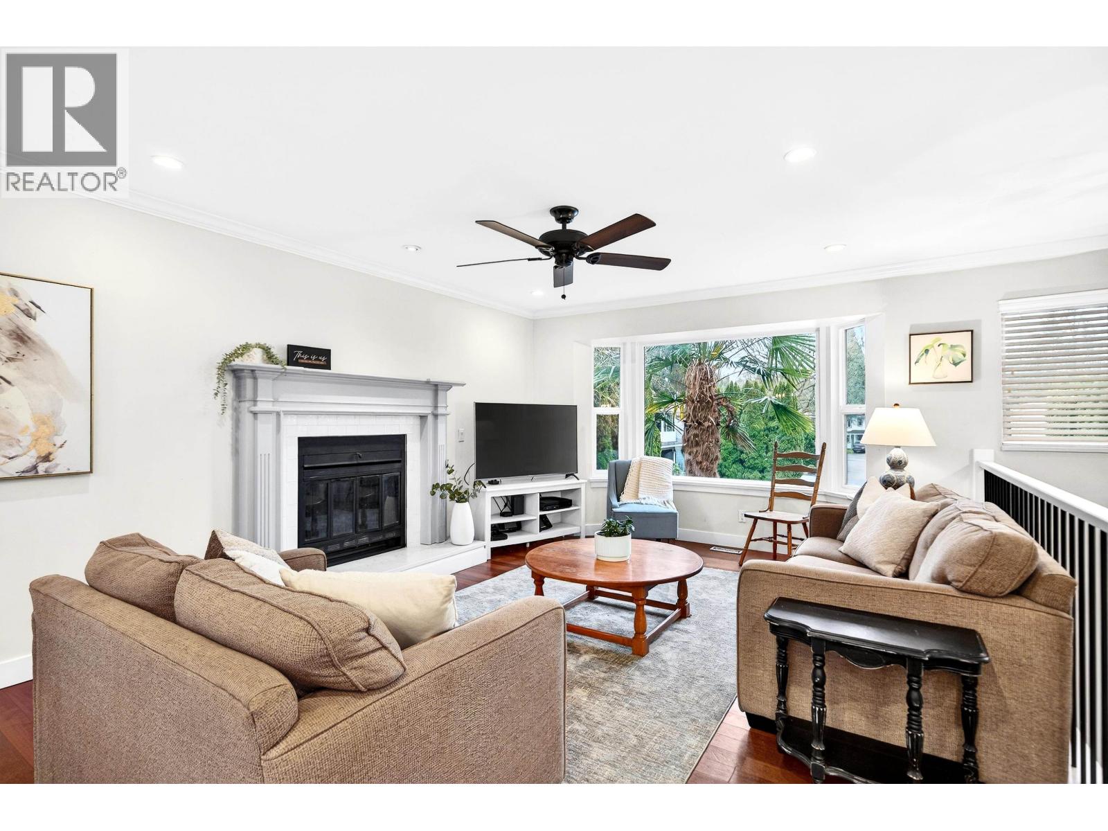 22707 Balabanian Circle, Maple Ridge, British Columbia V2X 9N4 - Photo 14 - R3098981