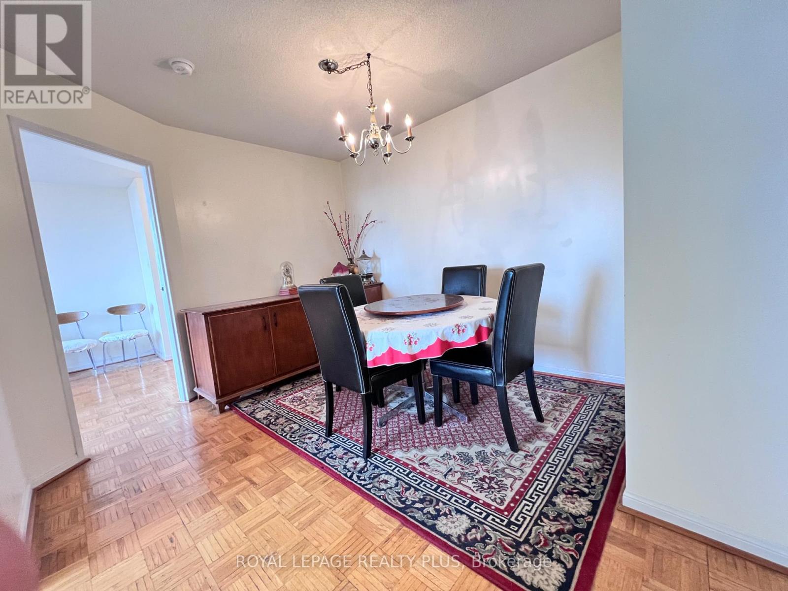 707 - 550 Webb Drive, Mississauga, Ontario  L5B 3Y4 - Photo 4 - W12964942