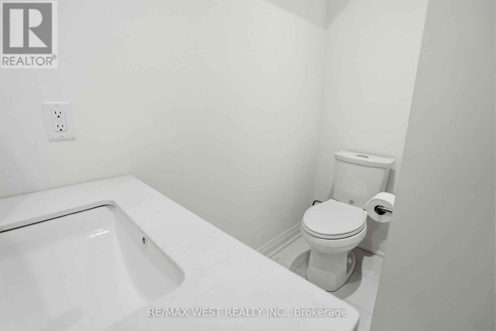 85 Allanbrooke Drive, Toronto, Ontario  M9A 3N9 - Photo 17 - W12887150