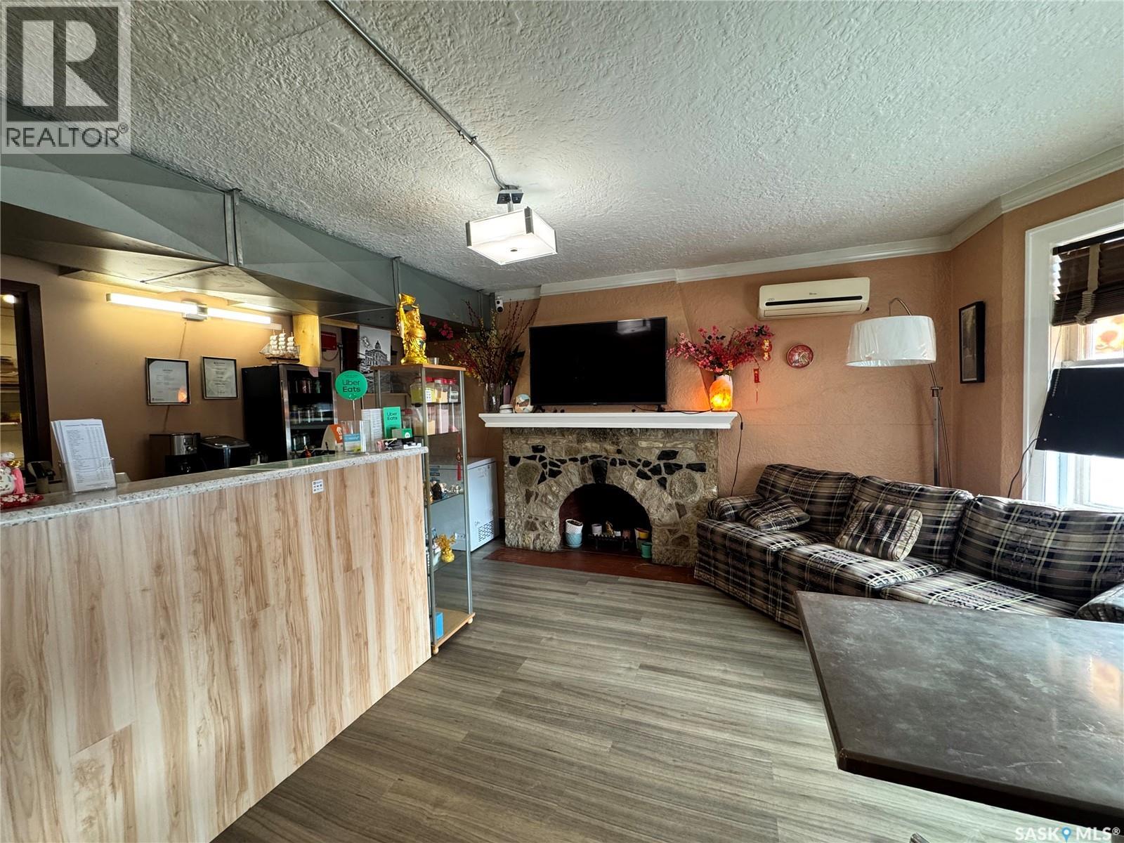 2416 14th Avenue, Regina, Saskatchewan  S4P 0Y3 - Photo 5 - SK032185