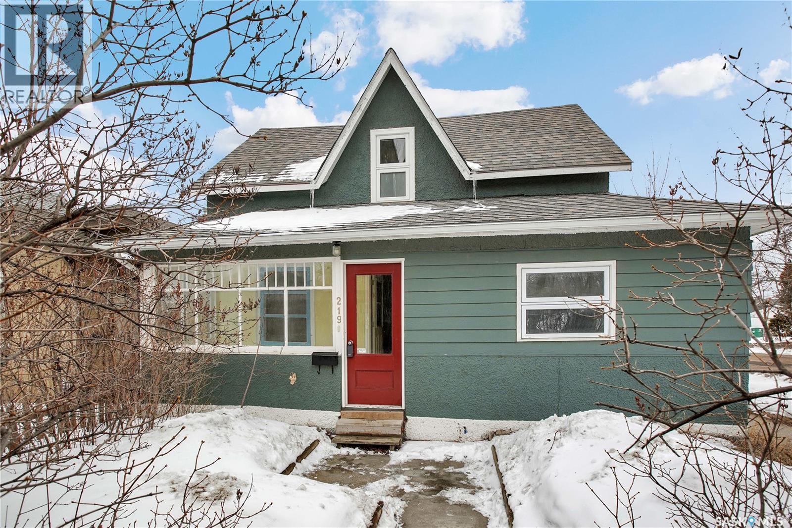 219 27TH STREET W, Saskatoon, Saskatchewan