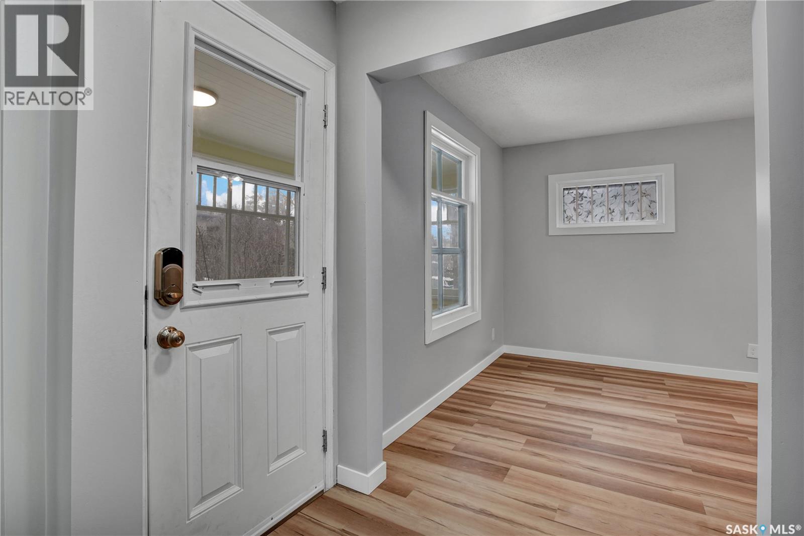 219 27th Street W, Saskatoon, Saskatchewan  S7L 0J4 - Photo 4 - SK032165