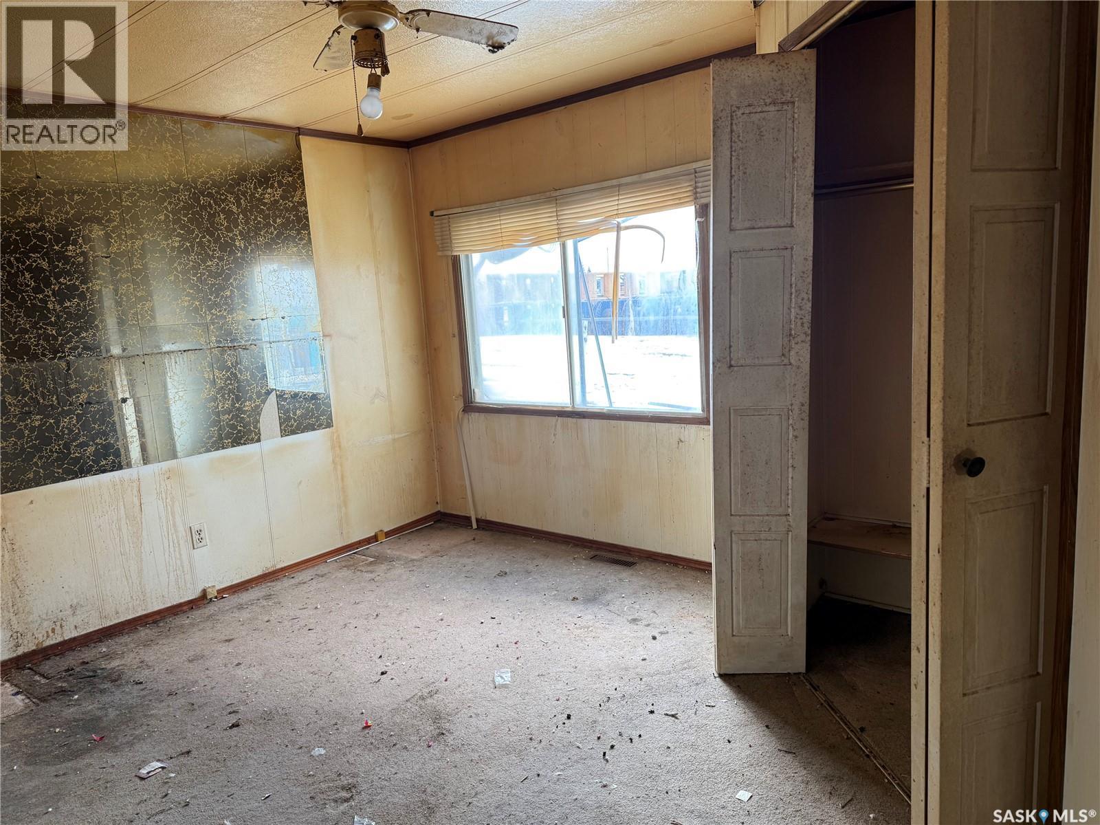 161 Laing Crescent, Weyburn, Saskatchewan  S4H 2R8 - Photo 13 - SK032089