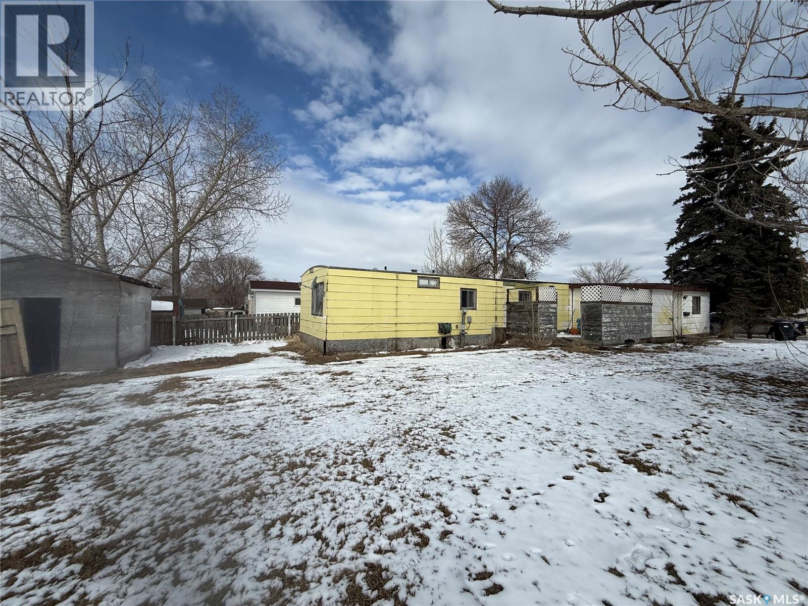 161 Laing Crescent, Weyburn, Saskatchewan  S4H 2R8 - Photo 4 - SK032089